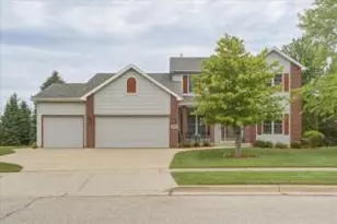9102 61st St, Kenosha, WI 53142 - Photo 1