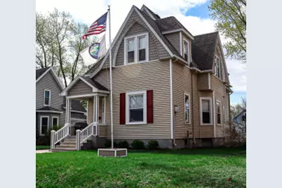 2126  Market St, La Crosse, WI 54601 - Photo 1