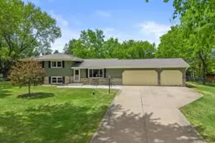 S69W22340 Sonoma Way, Vernon, WI 53103 - Photo 1