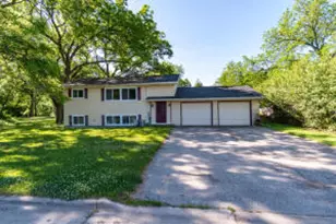 400 Derek Ave, Holmen, WI 54636 - Photo 1