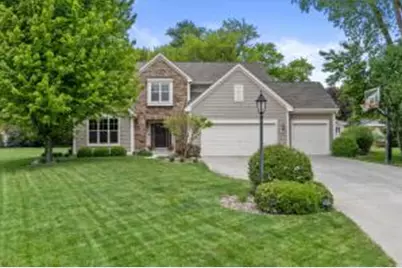 N25W27264  Covington Ct, Pewaukee, WI 53072 - Photo 1