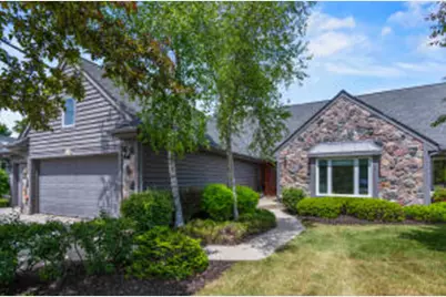 2618 W Lake Park Ct, Mequon, WI 53092 - Photo 1