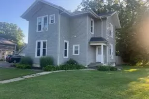 304 S Silver Lake St, Oconomowoc, WI 53066 - Photo 1