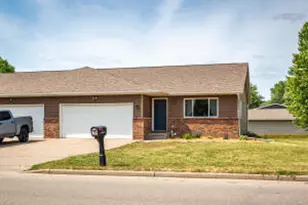 307 Roberts St, Holmen, WI 54636 - Photo 1