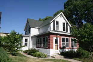 223 Copeland Ave, La Crosse, WI 54603 - Photo 1