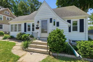 418 E Racine St, Jefferson, WI 53549 - Photo 1