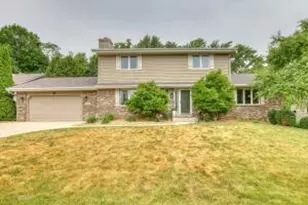 800 Schloemer Dr, West Bend, WI 53095 - Photo 1