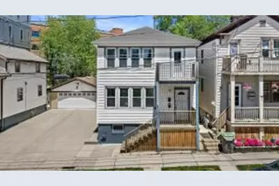 928 E Land Pl #A, Milwaukee, WI 53202 - Photo 1