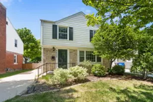 5639 N Bay Ridge Ave, Whitefish Bay, WI 53217 - Photo 1