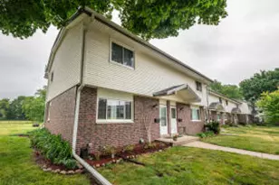 250 Morris St, Pewaukee, WI 53072 - Photo 1