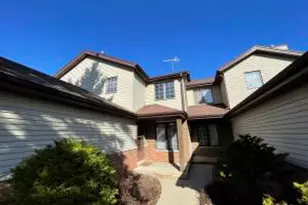 8105 S Legend Dr, Franklin, WI 53132 - Photo 1