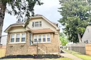 6124 N 39th St, Milwaukee, WI 53209 - Photo 1