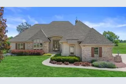 W358N6658  Spring Hollow Cir, Oconomowoc, WI 53066 - Photo 1