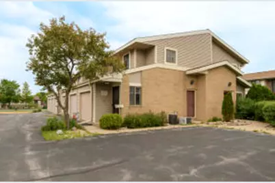 W177N9769  Riversbend Cir, Germantown, WI 53022 - Photo 1