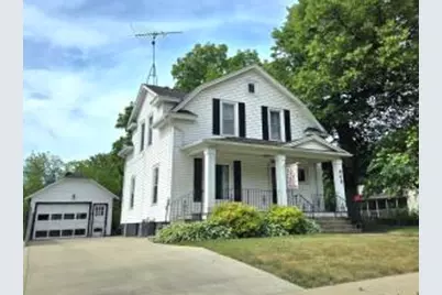 606 E Sherman Ave, Fort Atkinson, WI 53538 - Photo 1