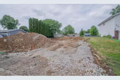 1214  Oak St, Watertown, WI 53098 - Photo 1