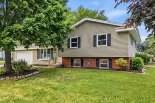 1620 1st Ave, Grafton, WI 53024 - Photo 1
