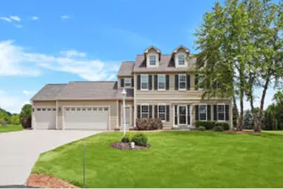 W348N5840  Snapdragon Ct, Oconomowoc, WI 53066 - Photo 1