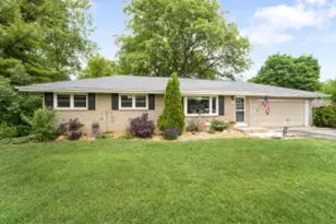 N51W15674 Fair Oak Pkwy, Menomonee Falls, WI 53051 - Photo 1
