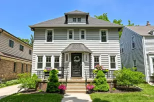 912 E Meadow Pl, Whitefish Bay, WI 53217 - Photo 1
