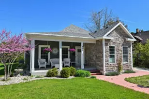 440 W Chestnut St, Port Washington, WI 53074 - Photo 1