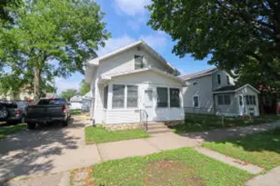 1520 11th St, La Crosse, WI 54601 - Photo 1