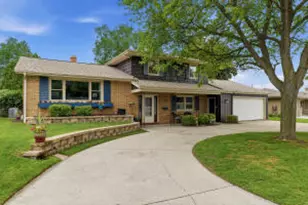 241 Crestwood Dr, Sheboygan Falls, WI 53085 - Photo 1