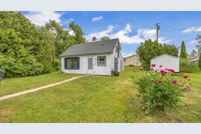 618  Pinehurst Ct, Sheboygan Falls, WI 53085 - Photo 1