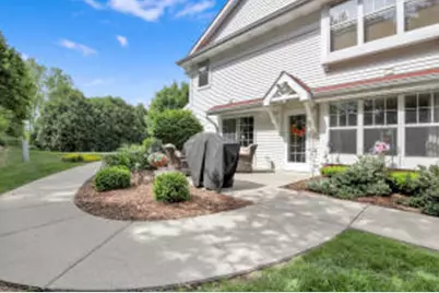 6060 S Crosswinds Dr, Cudahy, WI 53110 - Photo 1