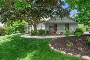 2809 Killarney Ct, West Bend, WI 53095 - Photo 1
