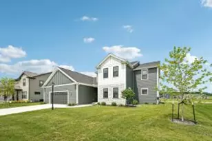 9249 S Overlook Wy, Franklin, WI 53132 - Photo 1