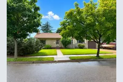 1134  Granddad Ter, La Crosse, WI 54601 - Photo 1
