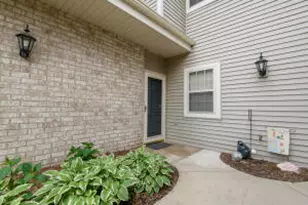 18730 Emerald Cir, Brookfield, WI 53045 - Photo 1