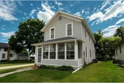 69 S Chestnut St, Oconomowoc, WI 53066 - Photo 1
