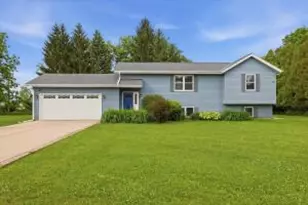W226N8085 Rolling Hills Dr, Lisbon, WI 53089 - Photo 1