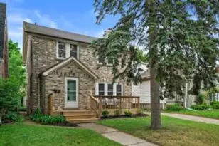 1512 E Olive St, Shorewood, WI 53211 - Photo 1