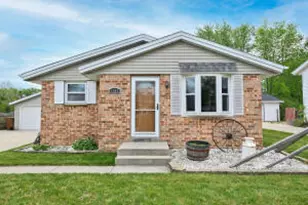 1605 Williams Ave, South Milwaukee, WI 53172 - Photo 1