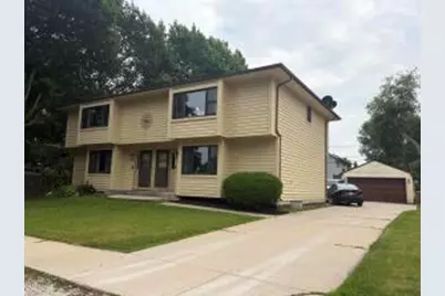 4521  73rd St, Kenosha, WI 53142 - Photo 1