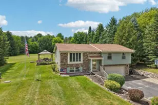 S86W31341 Meyer Dr, Mukwonago, WI 53149 - Photo 1