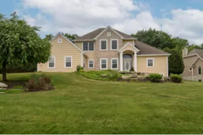 W291N4273  Prairie Wind Cir, Delafield, WI 53072 - Photo 1