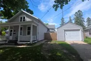 1120 Hamilton St, Manitowoc, WI 54220 - Photo 1