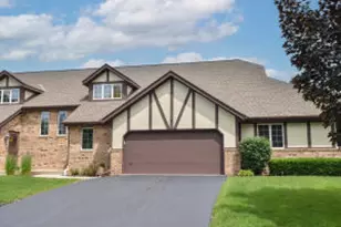 770 Oakwood Ln, Brookfield, WI 53045 - Photo 1