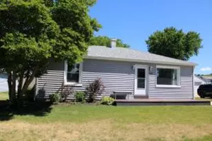 524 Habeck St, Kewaskum, WI 53040 - Photo 1
