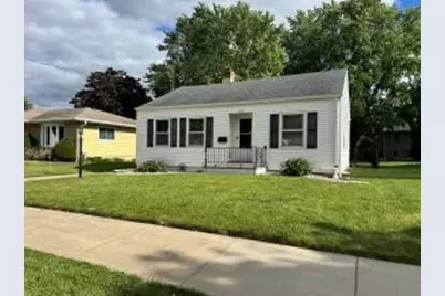 1117  Adams Ave, Oshkosh, WI 54902 - Photo 1