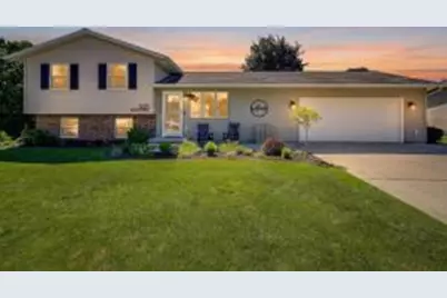 5033  Brookfield Cir, Manitowoc, WI 54220 - Photo 1