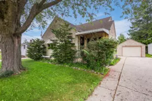 1013 Lowell St, Two Rivers, WI 54241 - Photo 1