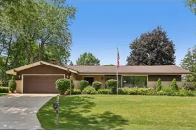 13295 W Old Oak Ct, New Berlin, WI 53151 - Photo 1