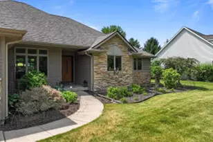 403 Fair Oaks Dr, Williams Bay, WI 53191 - Photo 1