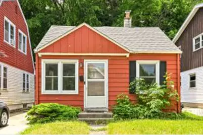 6633  Hillside Ln, Wauwatosa, WI 53213 - Photo 1