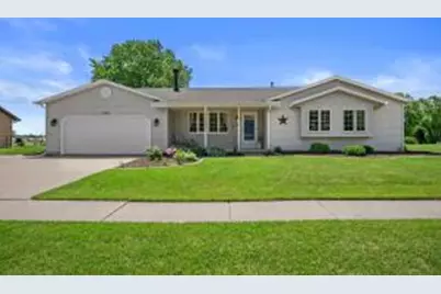 501  Davis St, Elkhorn, WI 53121 - Photo 1